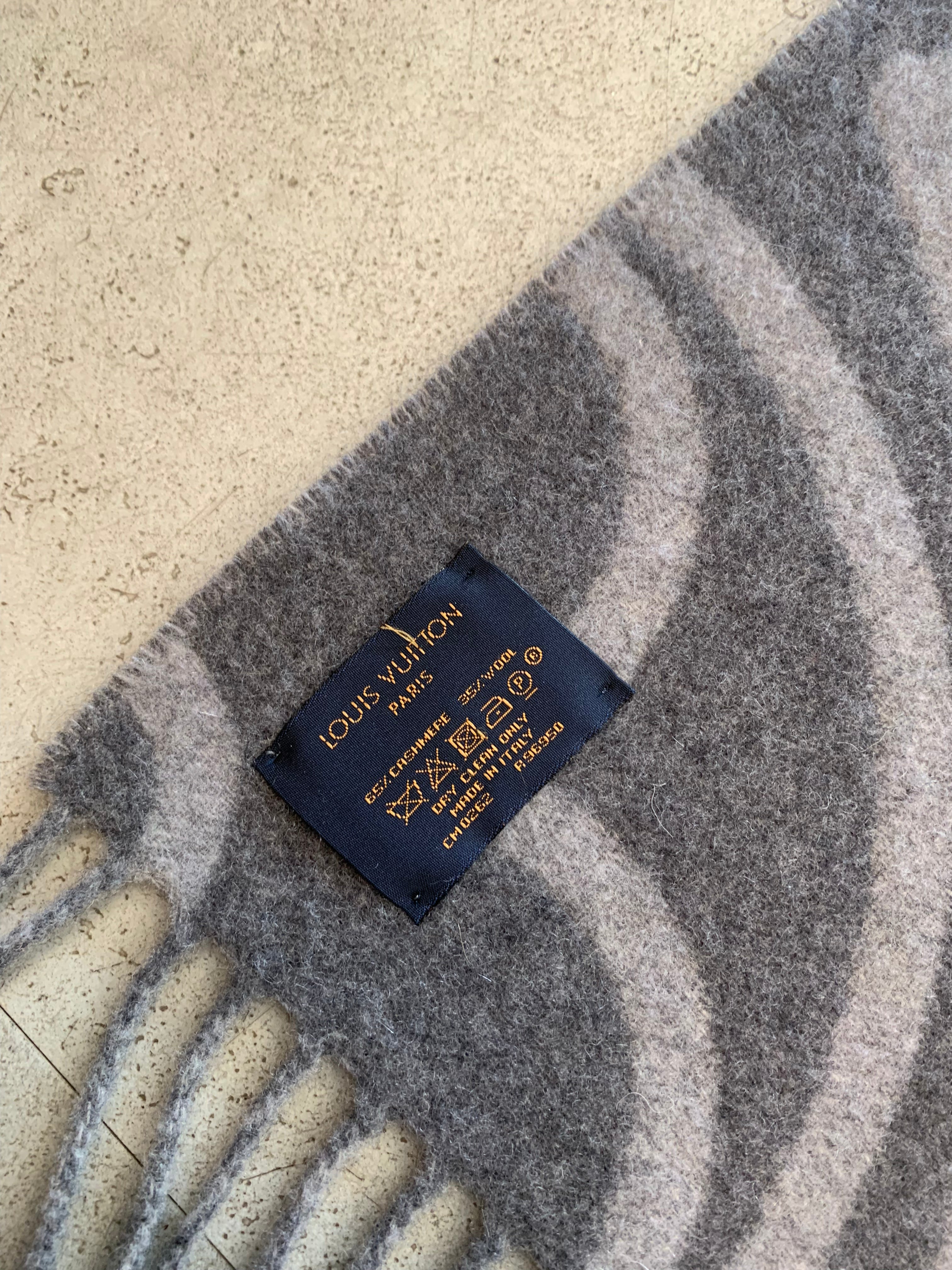 Louis Vuitton Foulard